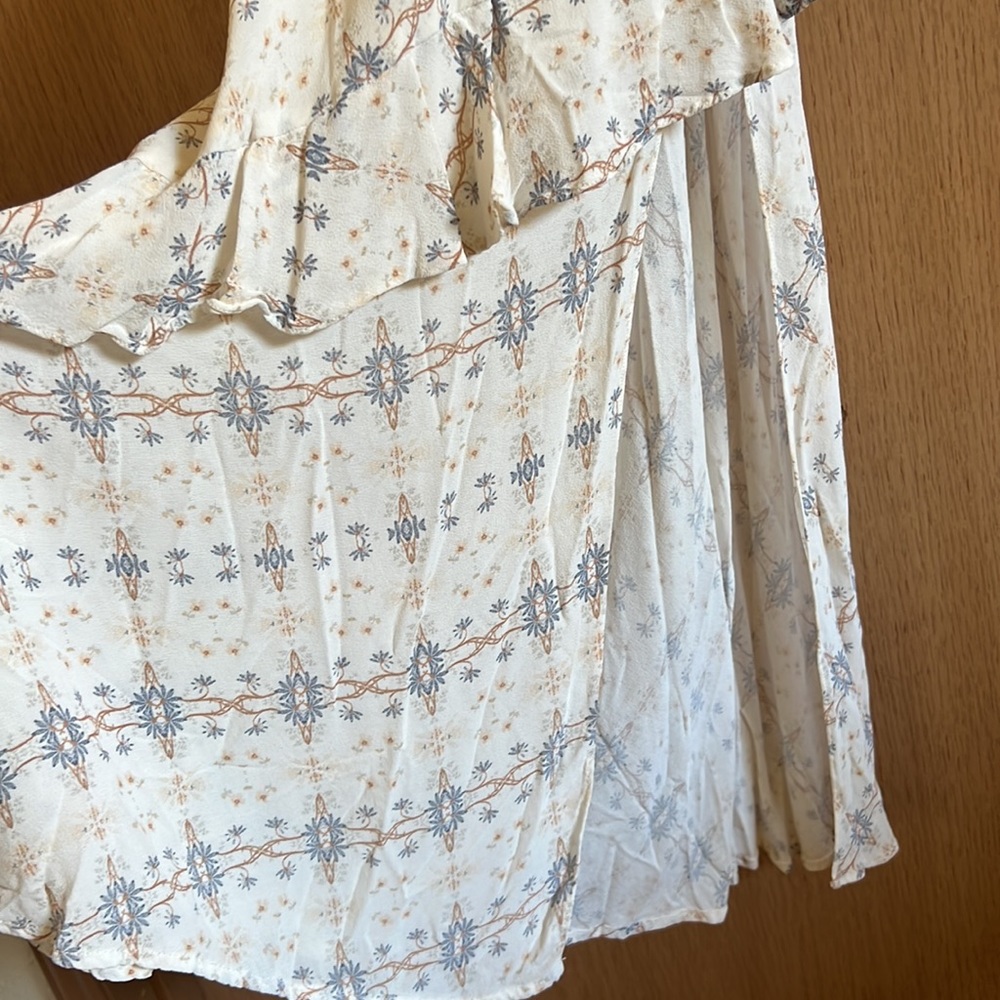 ASTR Ruffled Dress - Picture 6 of 9